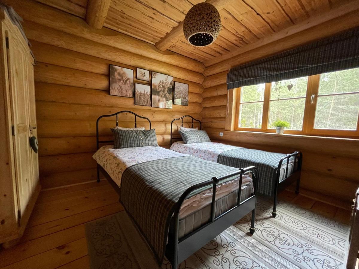 Kasepuu Holiday House Uulu Bagian luar foto